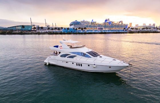 55’ Azimut Dream II Luxury Yacht Rental for Parties & Private Charters