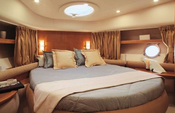 55’ Azimut Dream II Luxury Yacht Rental for Parties & Private Charters