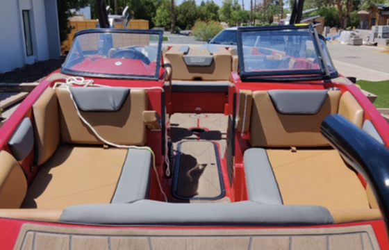 Sunset Haven — 25' Heyday Wakesurf Boat. With fantastic pricing.