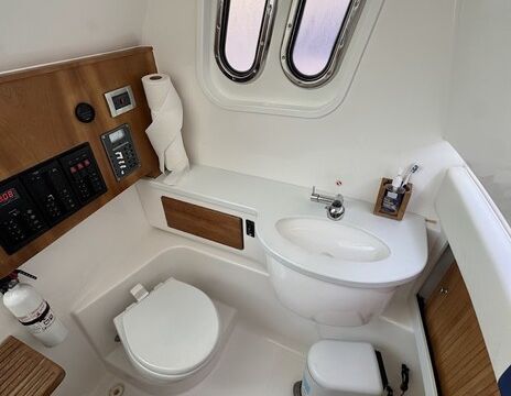 Still Dreamin’ – Luxury Belzona 325 Charter