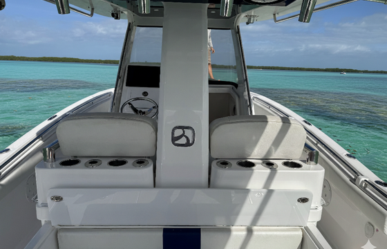 Still Dreamin’ – Luxury Belzona 325 Charter