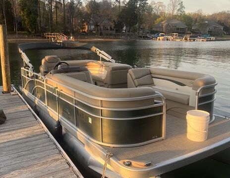 218SL Bennington Pontoon