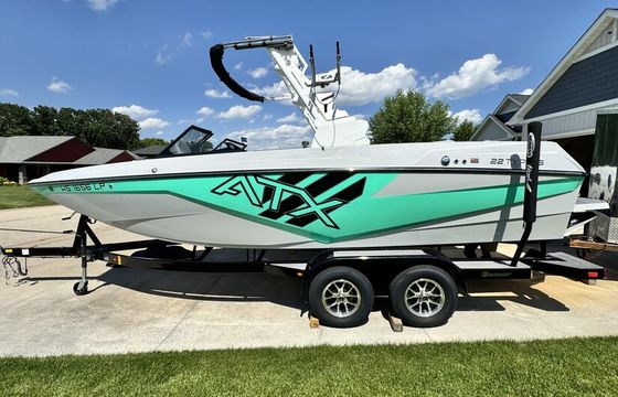 Surf Boat On A Trailer - Lake Minnetonka, Lake Elmo, Prior Lake