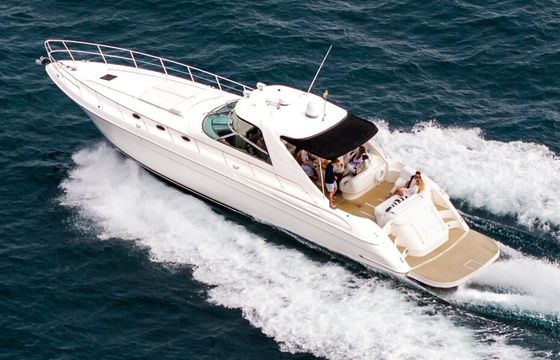 66' Sea Ray Luxury Yacht in Newport Beach with Captain and Crew