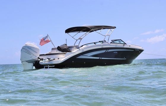 Charter a Luxury Day on the Water – Sea Ray SDX 27 in Miami
