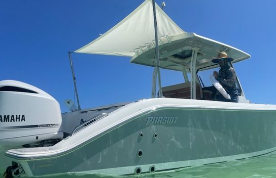 Authentic Miami Experience on PURSUIT S 288 SPORT!