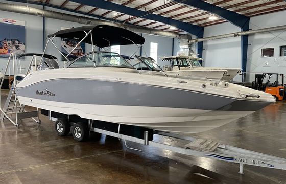 NauticStar 223 DC – Smooth & Comfortable Cruiser • Clearwater & Harbor