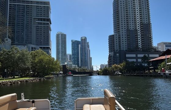 24ft Pontoon Party Boat