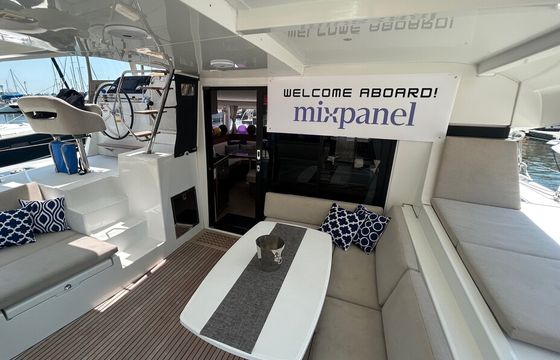 42' Luxury Catamaran – Private San Francisco Bay Charters for 12
