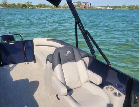 12 person Pontoon Boat, seneca, keuka, canadaguia
