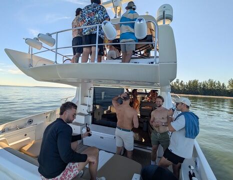 53ft FUN yacht with BIG AUDIO in Downtown Tampa!