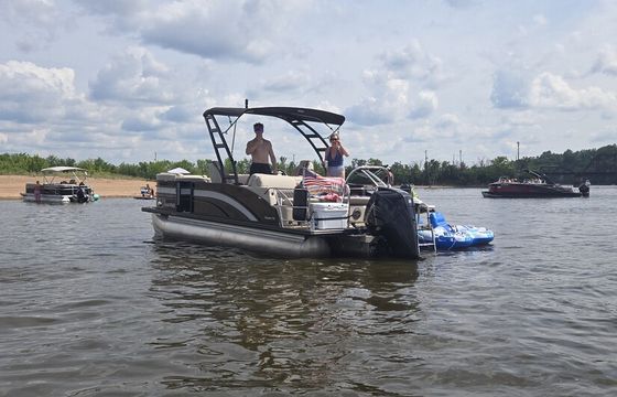 Harris Horizon 230 — Tritoon Elegance