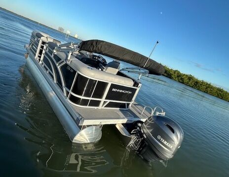 Brand New Bennington 20 SVL