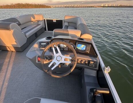 Brand New Bennington 20 SVL