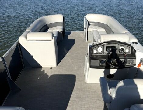 Spacious 24 ft Pontoon | Lake Travis, Austin, Texas