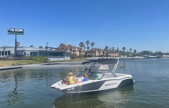 Mastercraft - Do Everything Watersports Boat