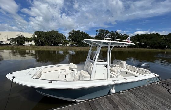22ft Sea Hunt Ultra center console – Explore Charleston by Water