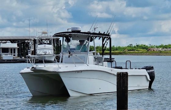 30' Offshore Cat Hull, Perfect for Offshore Fishing!