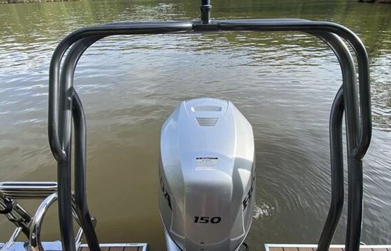 Coach 230 RL Tritoon – 23’ Pontoon for Lake Martin Fun