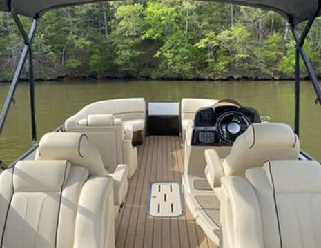 Coach 230 RL Tritoon – 23’ Pontoon for Lake Martin Fun