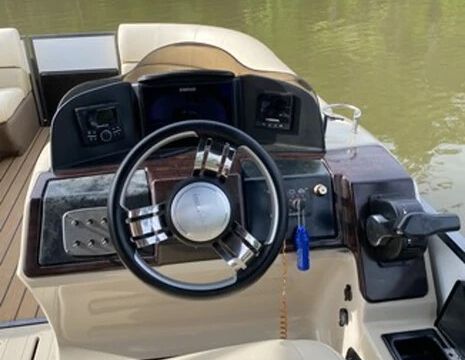 Coach 230 RL Tritoon – 23’ Pontoon for Lake Martin Fun