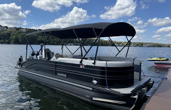 Karaoke Boat - 12 person Captained Harris Tri-toon on Lake Austin.
