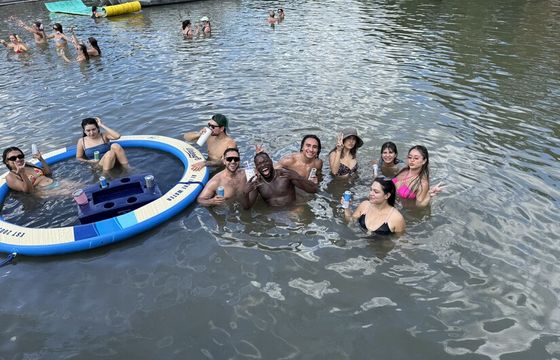 Karaoke Boat - 12 person Captained Harris Tri-toon on Lake Austin.