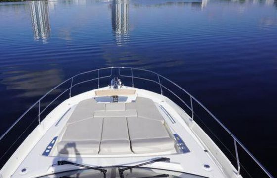 2022 60ft Luxury Yacht – Miami Beach with 2 JET SKIS INCLUDED