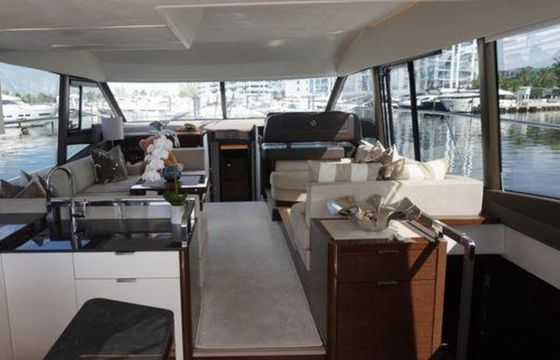2022 60ft Luxury Yacht – Miami Beach with 2 JET SKIS INCLUDED
