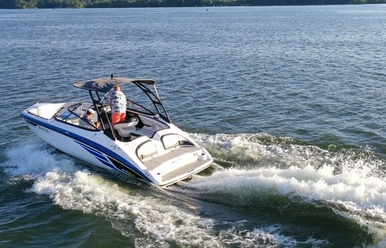Explore Nashville by Water – Rent our 10 person Yamaha AR210 Jet Boat!