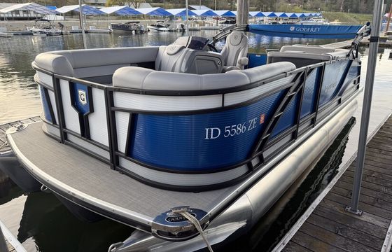 2020 Godfrey Monaco Tritoon Boat