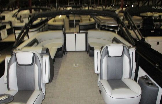 23FT Pontoon Boat