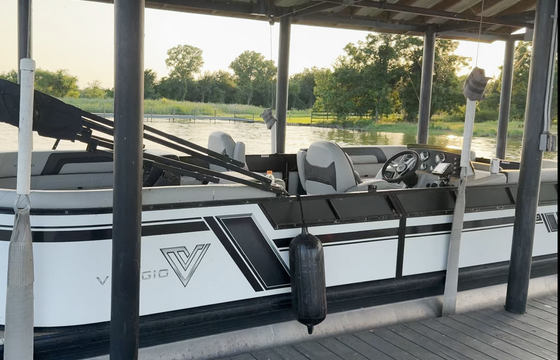 23FT Pontoon Boat