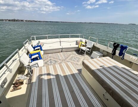 Cruise the Chesapeake on a Classic 46’ Deadrise – Up to 30 Guests