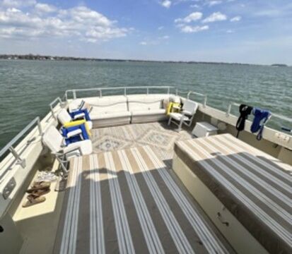 Cruise the Chesapeake on a Classic 46’ Deadrise – Up to 30 Guests