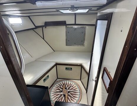 Cruise the Chesapeake on a Classic 46’ Deadrise – Up to 30 Guests