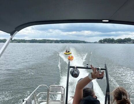 2025 Premier 350HP Ultimate Pontoon Charter - up to 16 Passengers