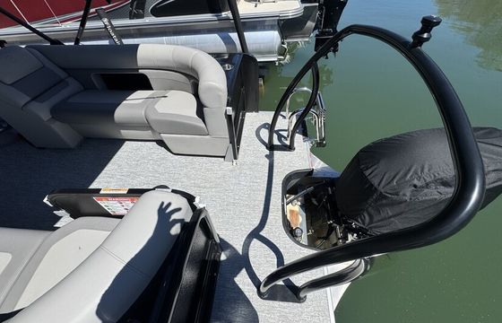 BRAND NEW Premier Sunsation 230 Tritoon Lake Norman