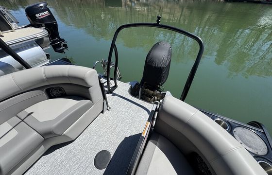 BRAND NEW Premier Sunsation 230 Tritoon Lake Norman