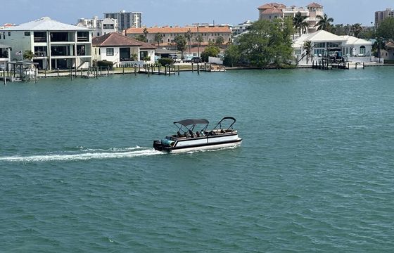 Luxury 24' Viaggo Tritoon on Clearwater Beach