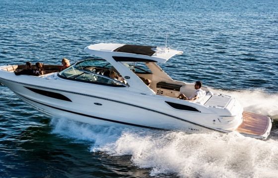 2018 Sea Ray SLX 350 | Luxury Day Yacht | Captain Included
