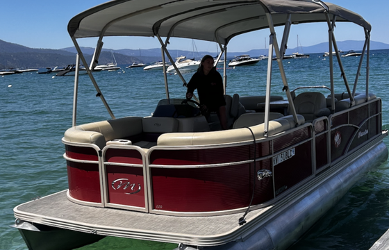 Recess at Richardson" – Relax and Play on a 22' Pontoon!