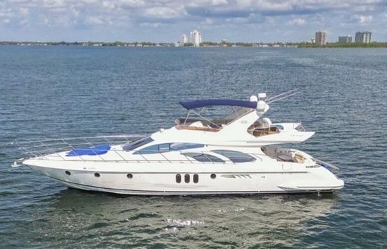 Luxury 70ft Azimut Flybridge – Floating Island and Jet Skis, Miami