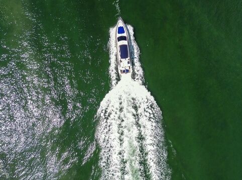 Luxury 70ft Azimut Flybridge – Floating Island and Jet Skis, Miami