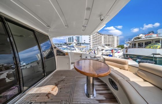 Luxury 70ft Azimut Flybridge – Floating Island and Jet Skis, Miami