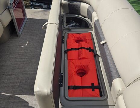 2024 Sun Tracker  Pontoon Boat 150HP – Brand New, Summer-Ready Ride!