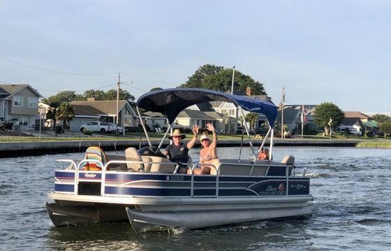 20’ Suntracker Pontoon