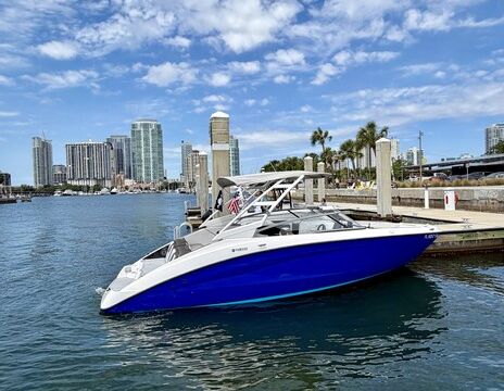 All Inclusive Private Cruise/Sandbar Day on a Spacious Yamaha AR250