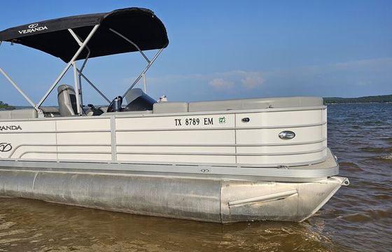 Veranda Tritoon  For Family Lake Fun