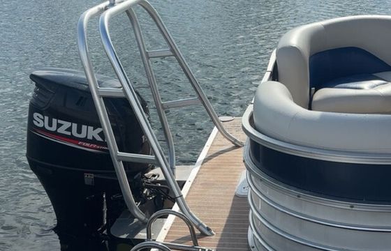 Sunset Serenity — Family; Fishing Cruise Getaway